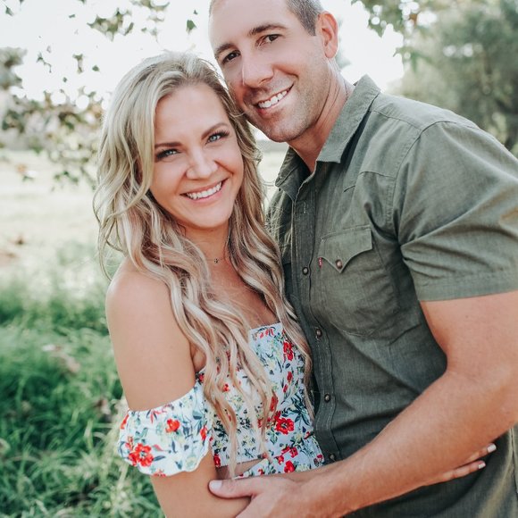 ✨✨ Meet your Posher, Elise ✨✨ - Picture 3 of 8